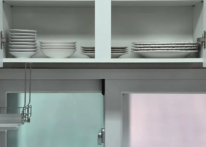 Near Sinchon & Ewha Univ Station - 3 Bedroom & 4 Qbeds, Max 8, Free Bag Storage 아파트 서울특별시